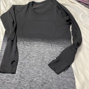 Lululemon swiftly tech long sleeve